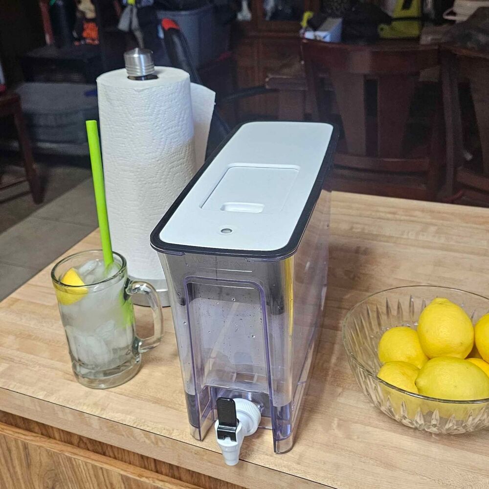 Waterdrop 35-Cup Slim Water Filter Dispenser, Large Cap, 200-Gallon Long-Life